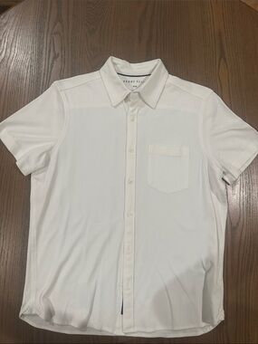 Perry Ellis White Short-Sleeve Button-Down Pocket Shirt